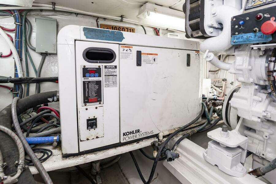 52BuddyDavisFishinFever048