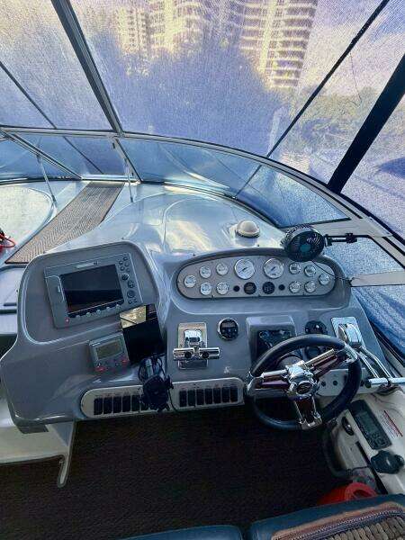 2007 Cruisers Yachts 370 Express