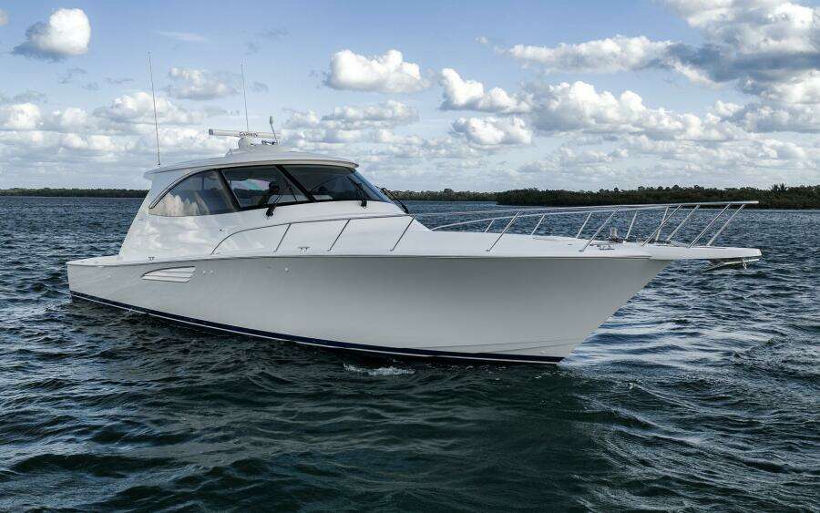 2015 Viking 52 Sport Coupe
