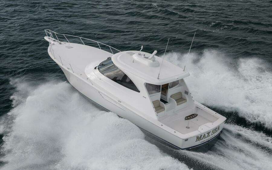 2015 Viking 52 Sport Coupe