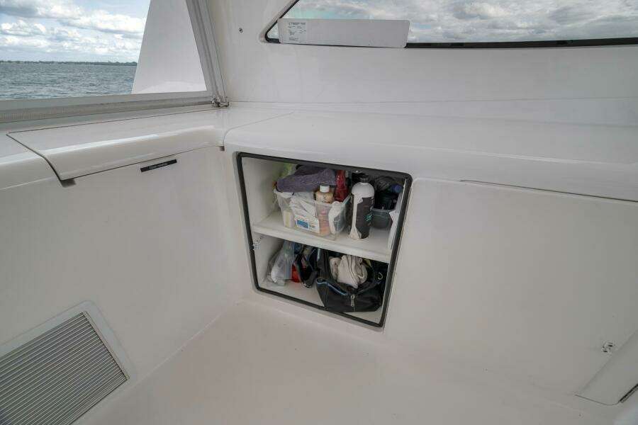 2015 Viking 52 Sport Coupe