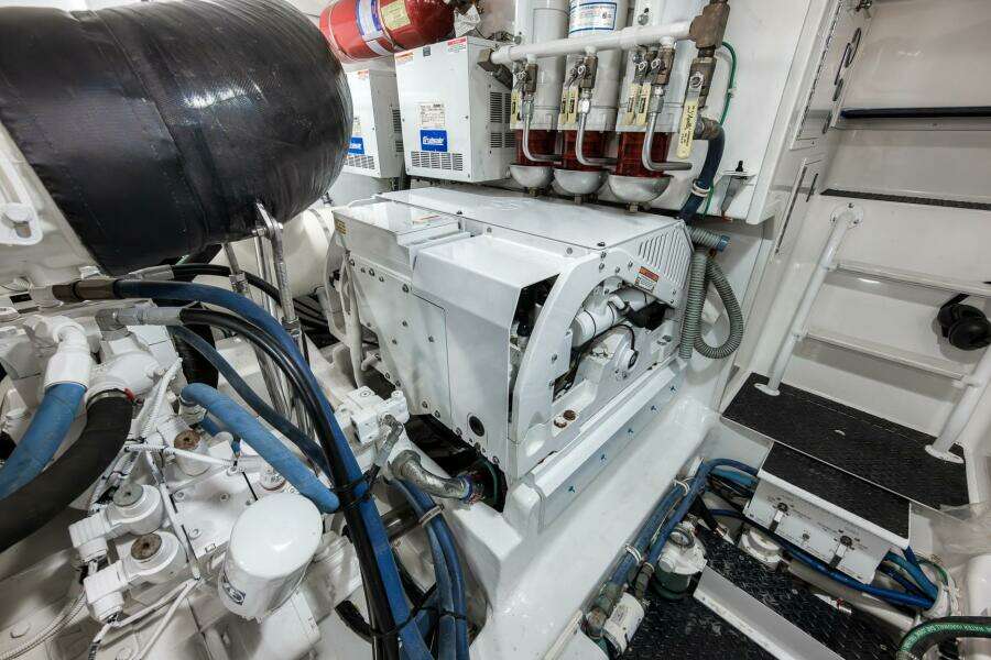 2015 Viking 52 Sport Coupe