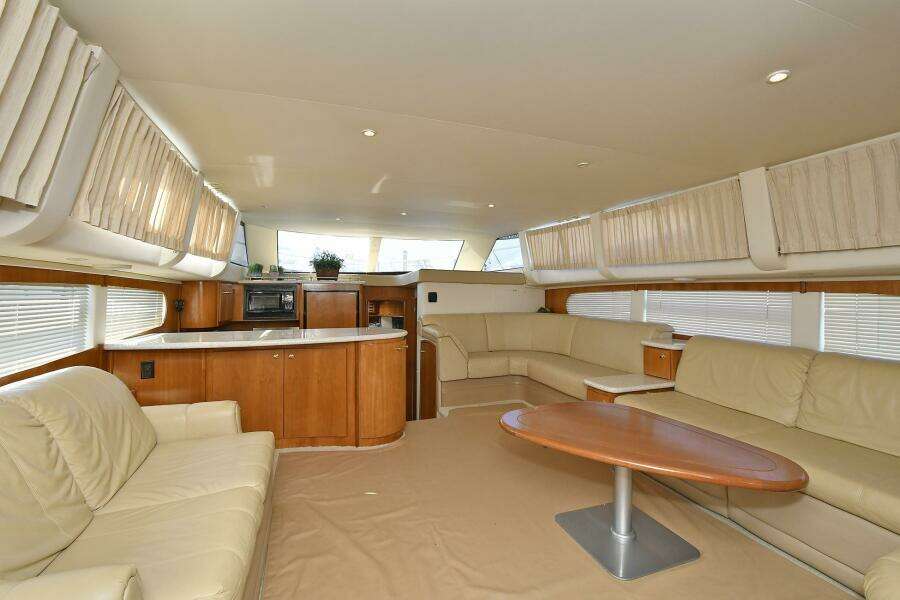 2001 Carver 466 Motor Yacht
