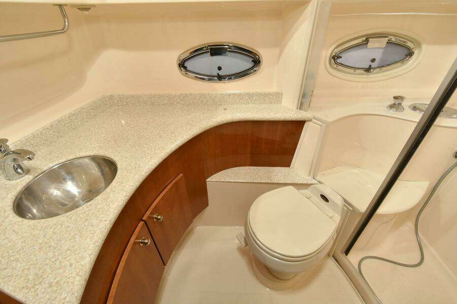 2001 Carver 466 Motor Yacht