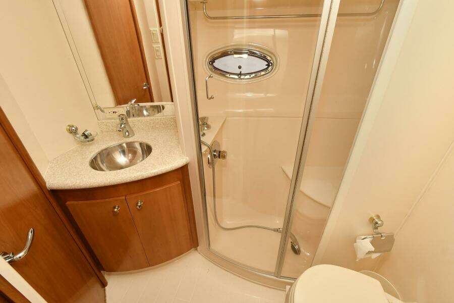 2001 Carver 466 Motor Yacht