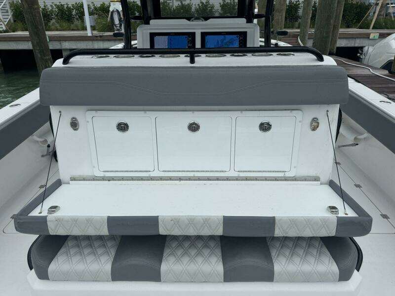 2025 Invincible 35 Catamaran