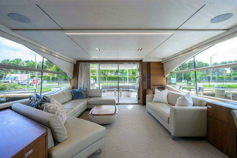 Princess Y78 - Salon