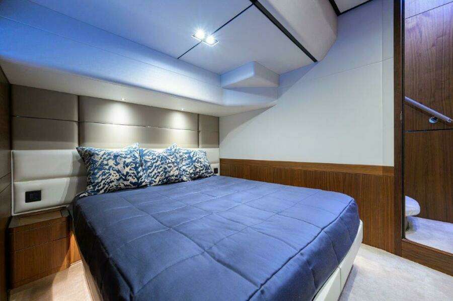 Princess Y78 - Guest Stateroom Starboard