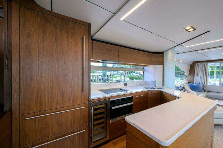 Princess Y78 - Galley