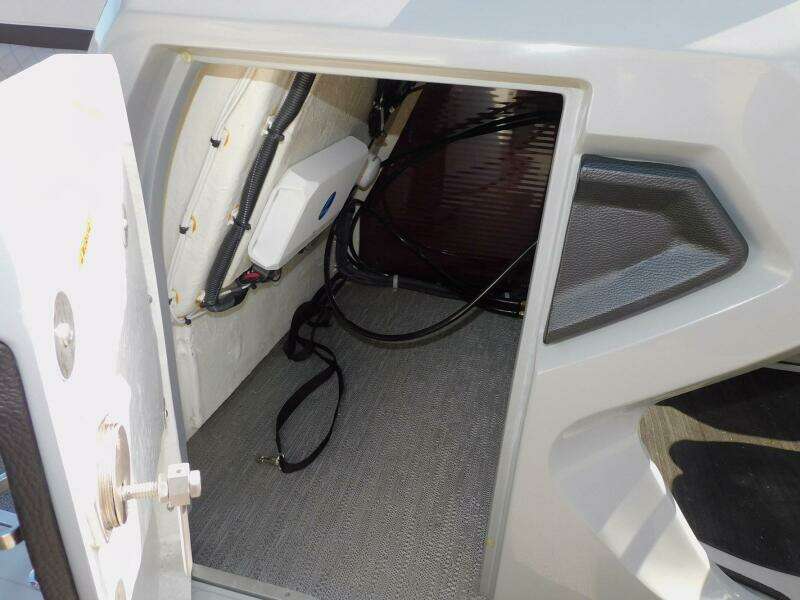 2023 Aqua Patio 275 CBE