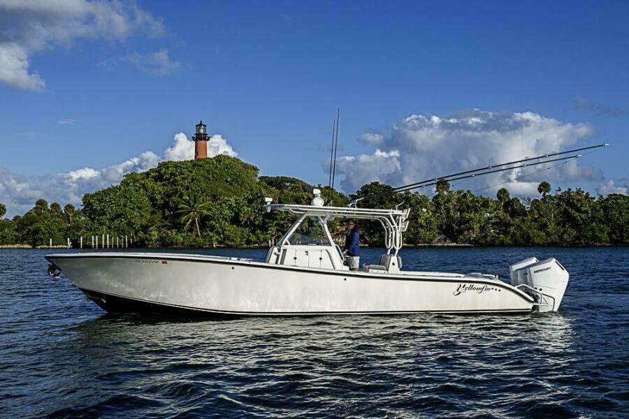 2011 Yellowfin 39 Offshore