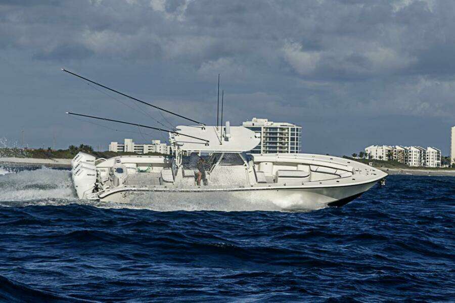 2011 Yellowfin 39 Offshore