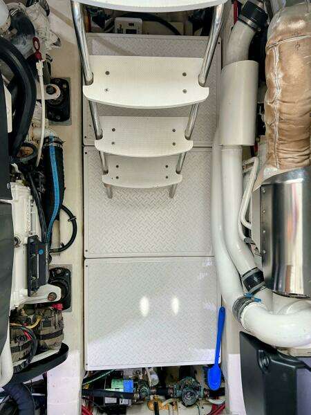 2014 Tiara Yachts 50 Coupe