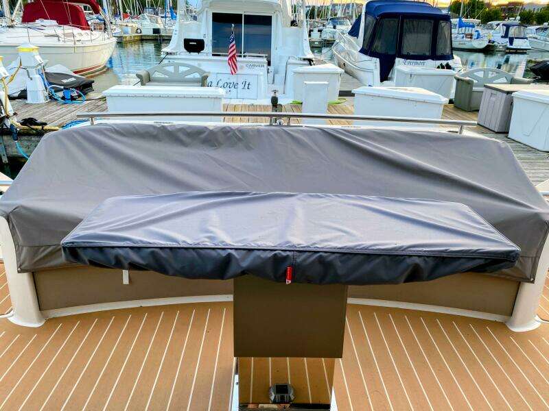 2014 Tiara Yachts 50 Coupe