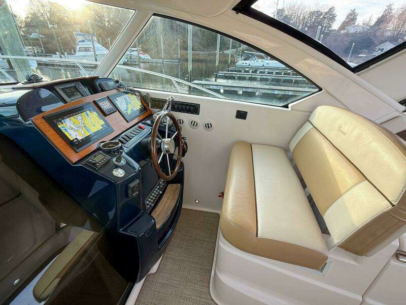 2013 Tiara Yachts 3600 Coronet