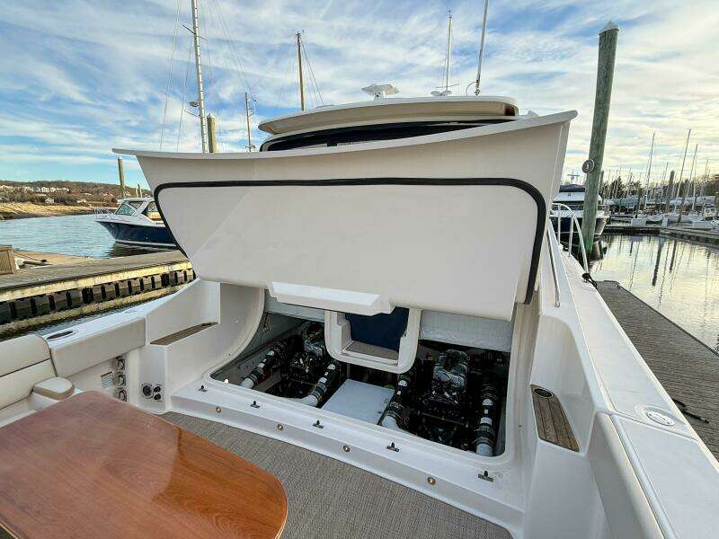 2013 Tiara Yachts 3600 Coronet