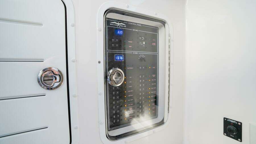 2024 Invincible 43 Open