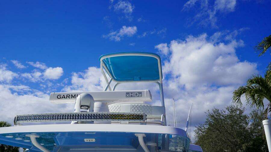 2024 Invincible 43 Open