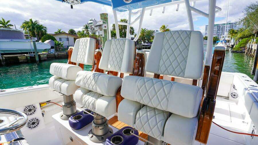 2024 Invincible 43 Open