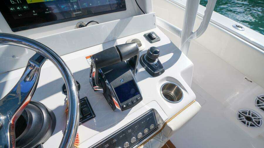 2024 Invincible 43 Open