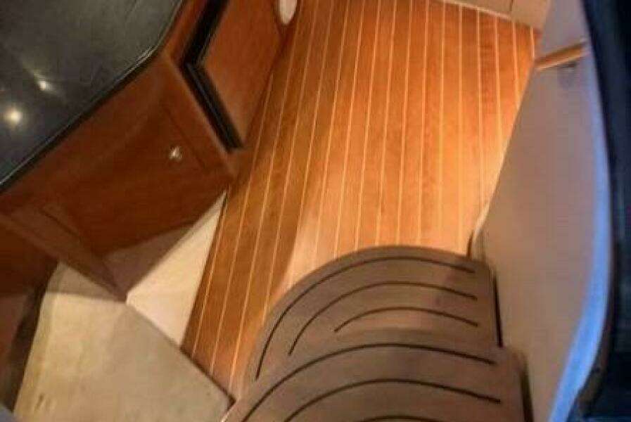 2006 Regal 3060 Window Express