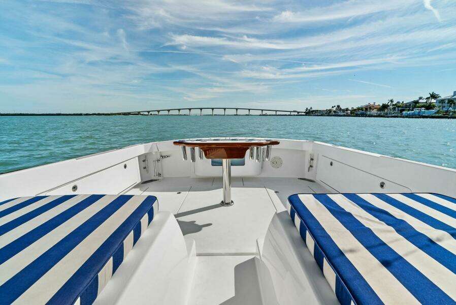 2017 Bertram 35 Flybridge