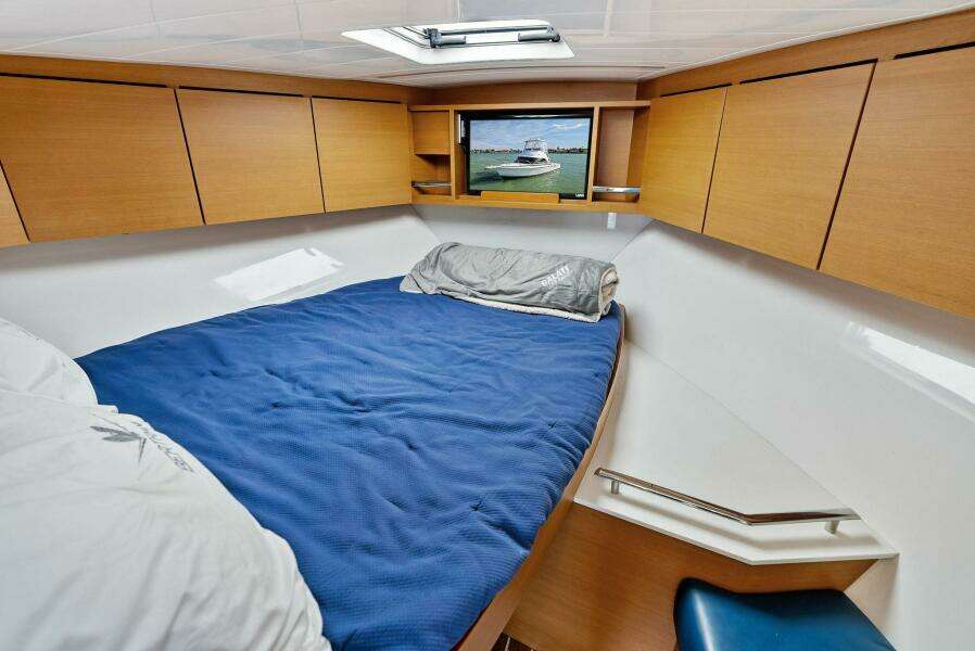 2017 Bertram 35 Flybridge