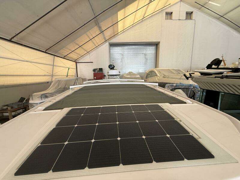 2022 Axopar 28 Cabin