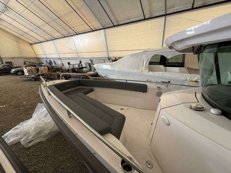 2022 Axopar 28 Cabin