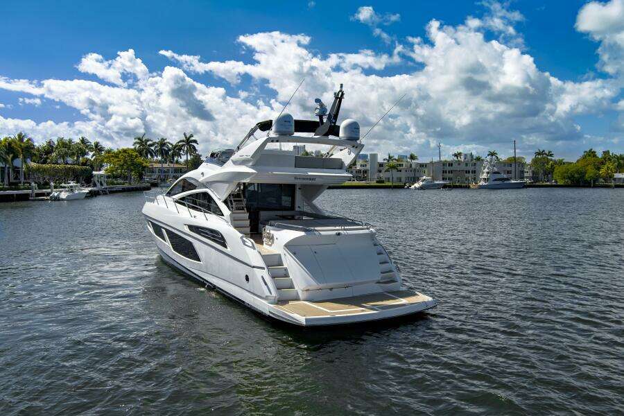 2017 Sunseeker 68 Sport Yacht