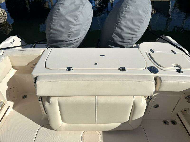 2017 Grady-White Fisherman 257