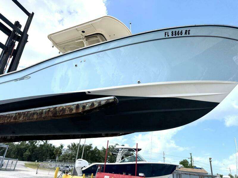 2017 Grady-White Fisherman 257