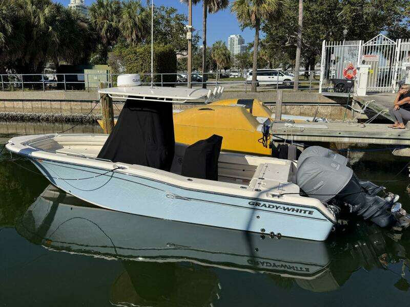 2017 Grady-White Fisherman 257