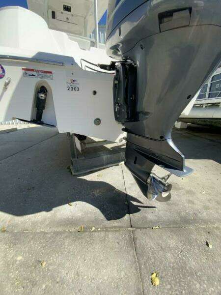 2022 Sea Fox 228 Commander