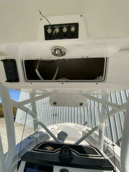 2022 Sea Fox 228 Commander