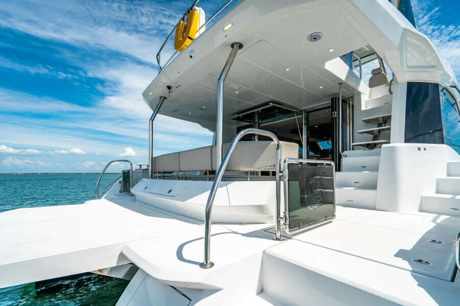 2024 Aquila 54 Yacht