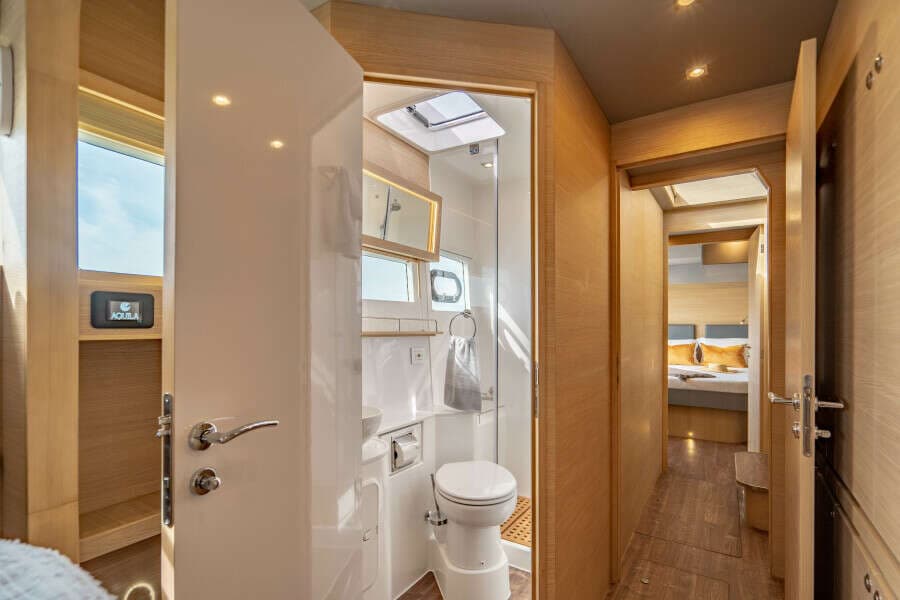 2024 Aquila 54 Yacht