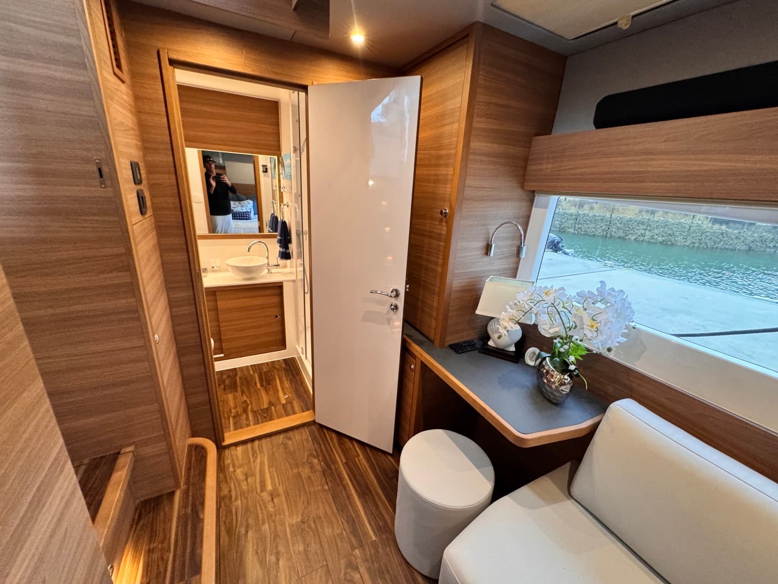 2024 Aquila 54 Yacht