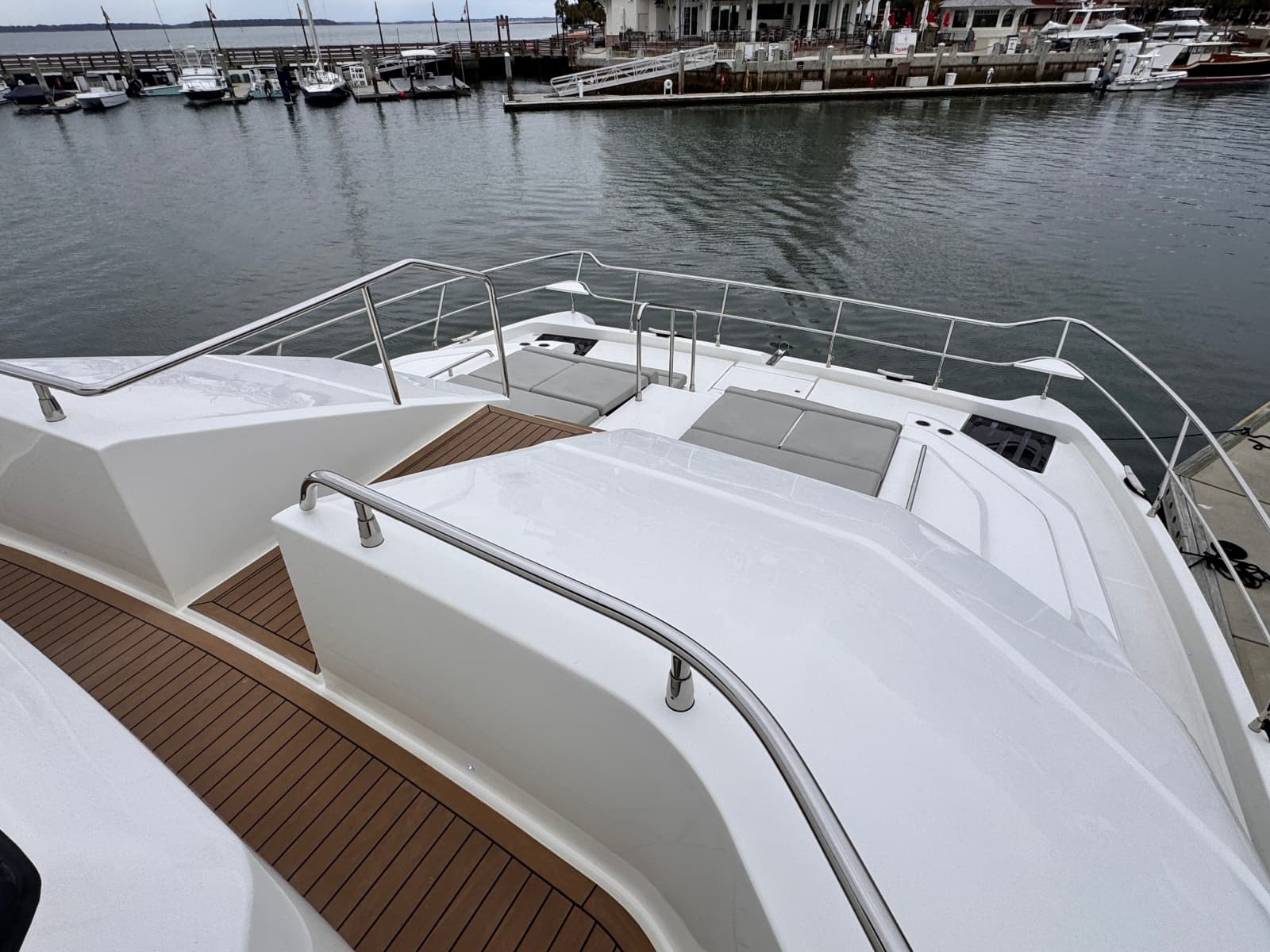 2024 Aquila 54 Yacht