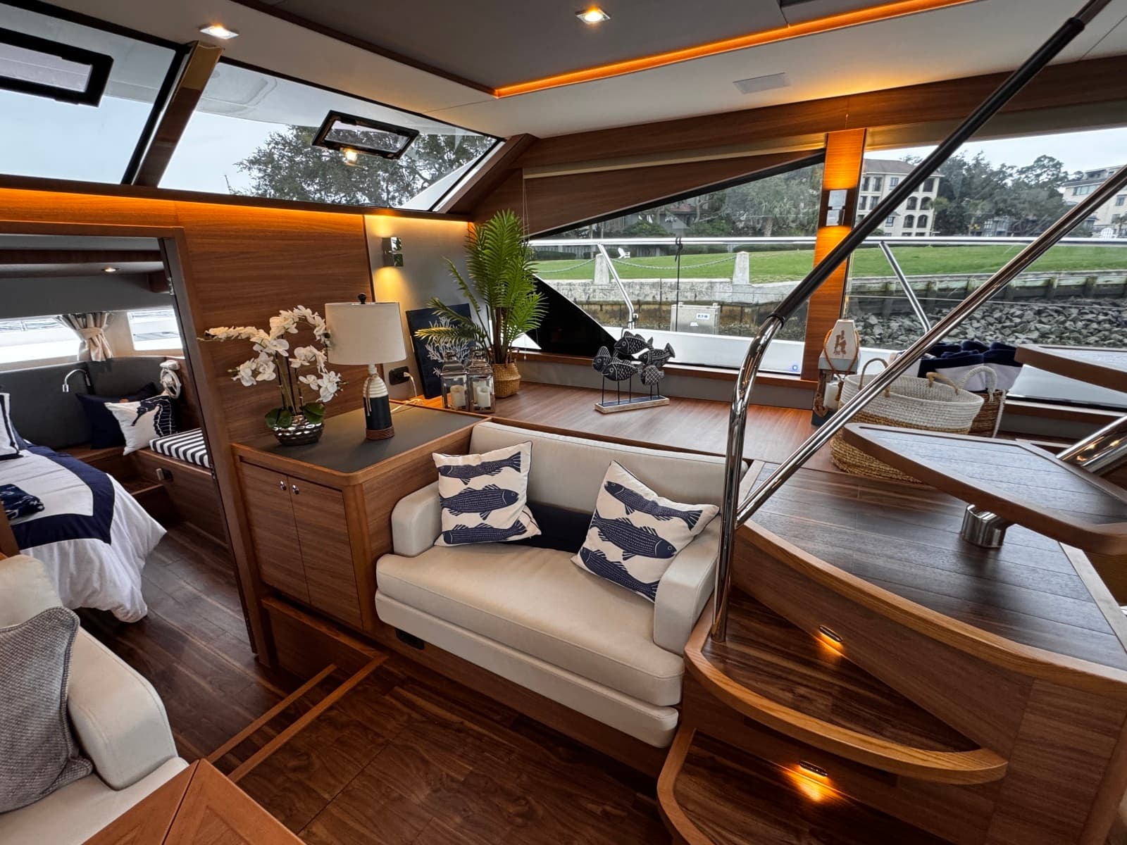 2024 Aquila 54 Yacht