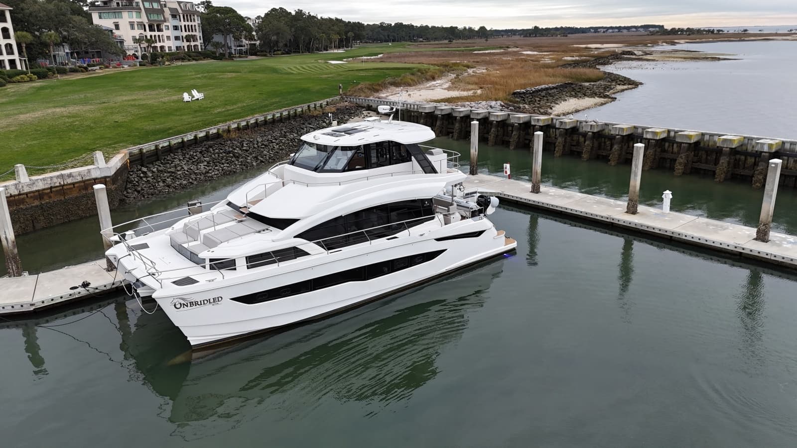 2024 Aquila 54 Yacht