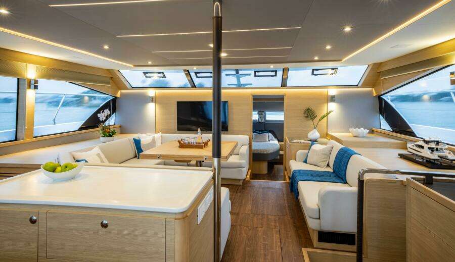 2024 Aquila 54 Yacht