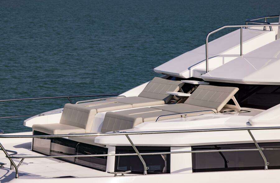 2024 Aquila 54 Yacht