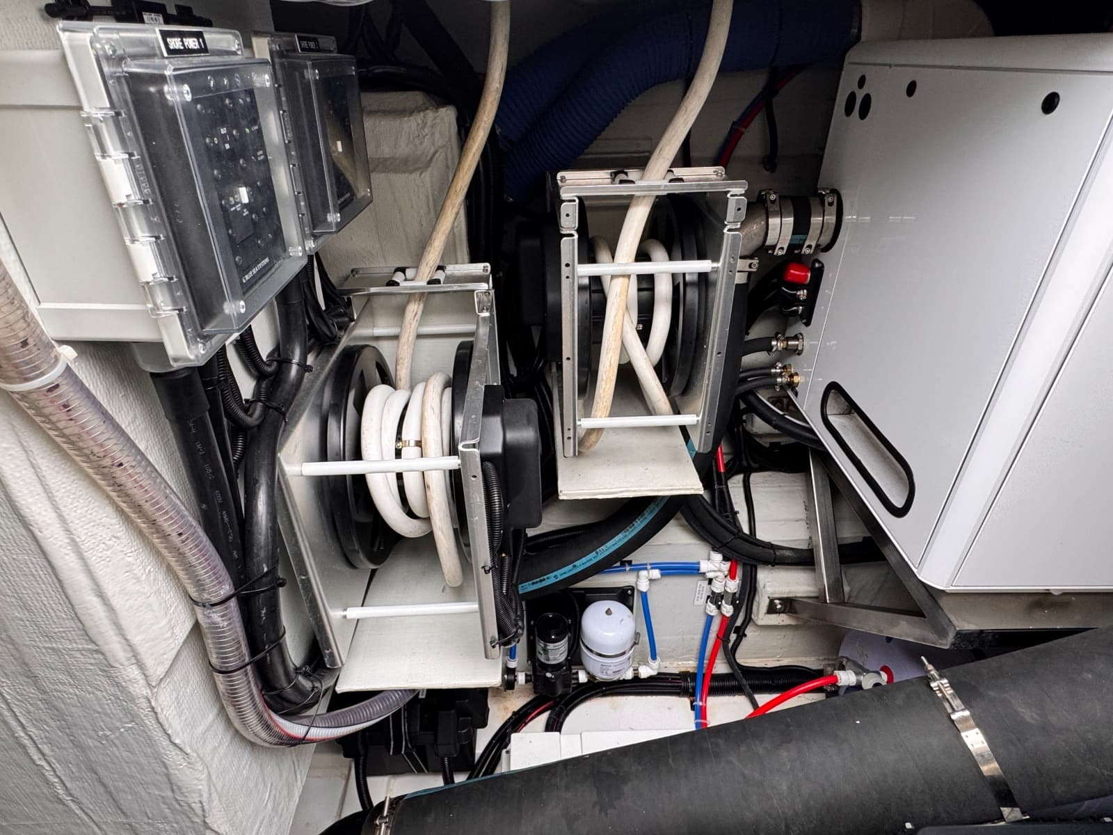 2024 Aquila 54 Yacht