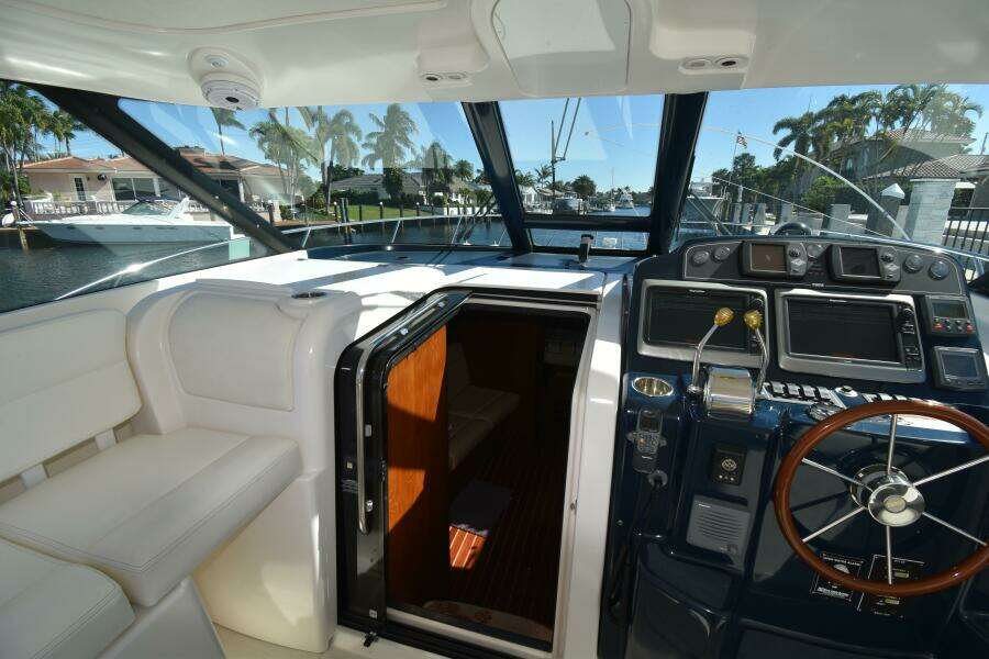 2006 Tiara Yachts 