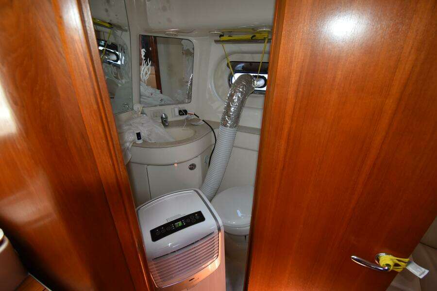 2006 Tiara Yachts 