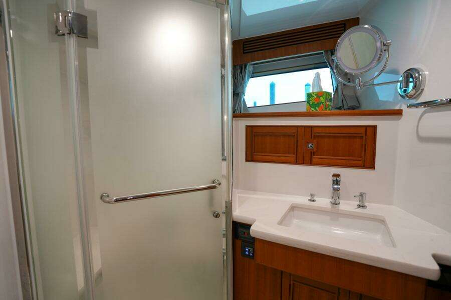 2022 Marlow Explorer 62E-CB