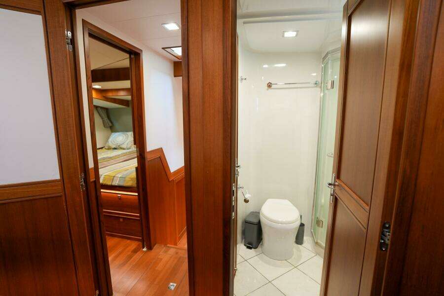 2022 Marlow Explorer 62E-CB