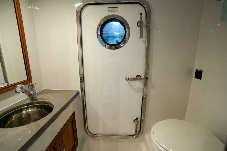 2022 Marlow Explorer 62E-CB