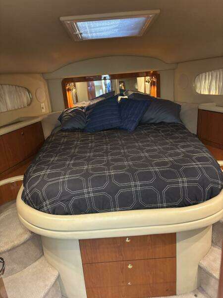 2000 Sea Ray 420 Aft Cabin